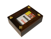 Drewniane pudełko indyjskie z talią kart