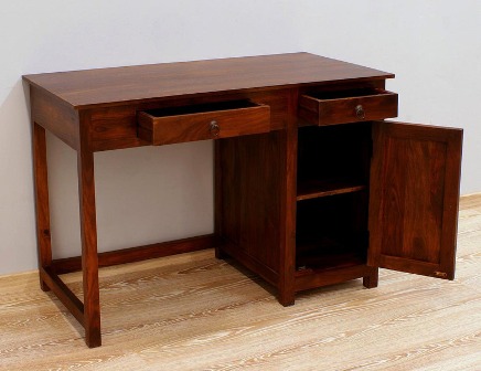 biurko egzotyczne w kolorze mahoniowym