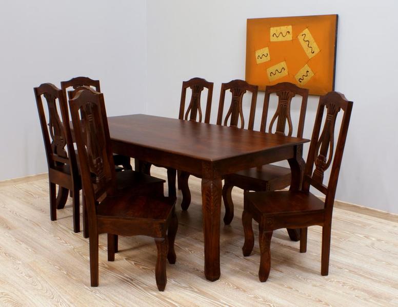 rzeźbiony stół egzotyczny z krzesłami z palisandru indyjskiego